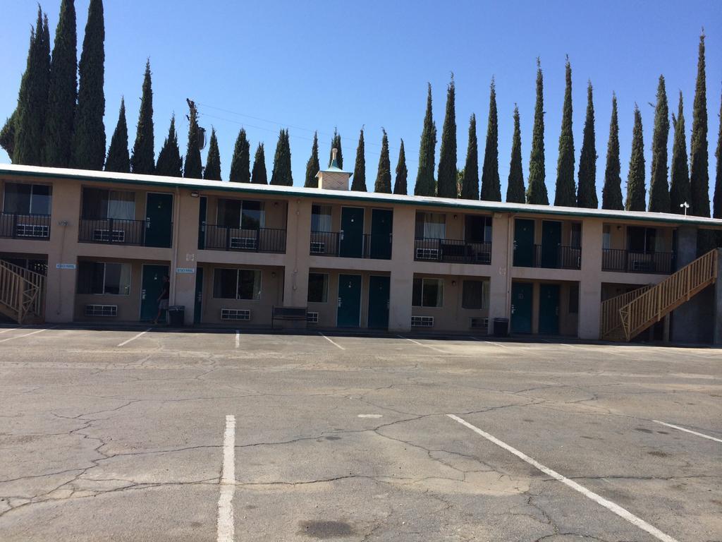 Townhouse Motel Sanger Exterior photo